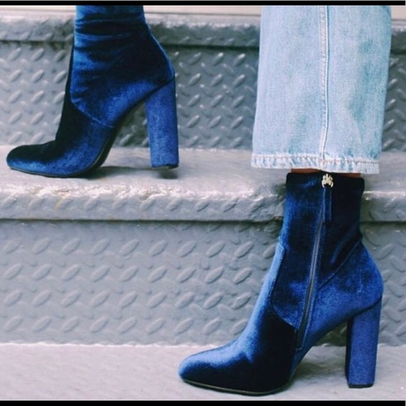 Steve Madden Shoes - Steve Madden Expert Navy Bootie